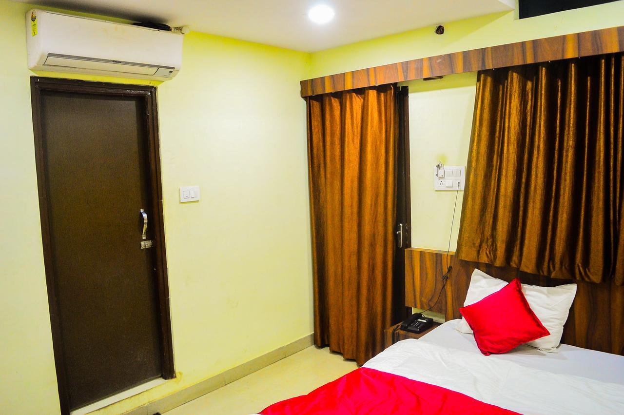 Hotel Kalash Удджайн Екстер'єр фото